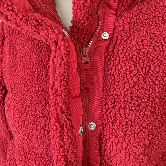 Abercrombie & Fitch mini sherpa fleece puffer. - Picture 5 of 9